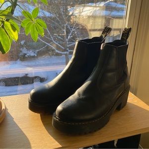 Dr martens Rometty Boots size 7
